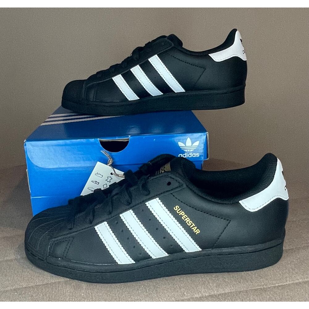 Adidas Super Star black/white size 5